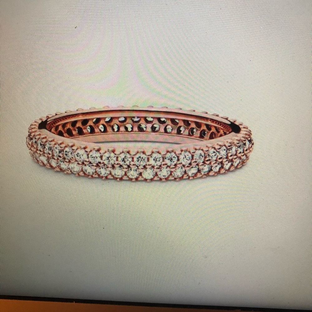 Pandora stackable ring - Picture 2 of 3